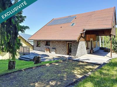 Maison - 202 m² - 7 pièces