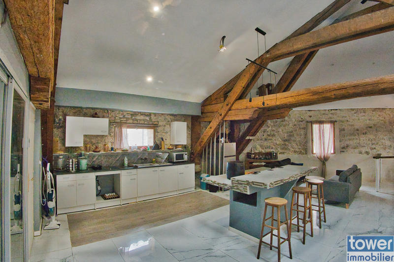 Maison - 166 m² - 5 pièces