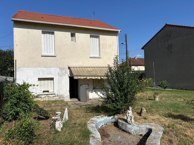 Maison - 100 m² - 6 pièces