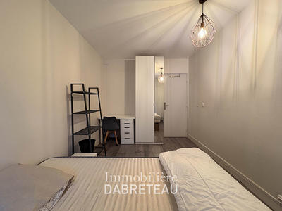 Chambre - 112 m² - 5 pièces