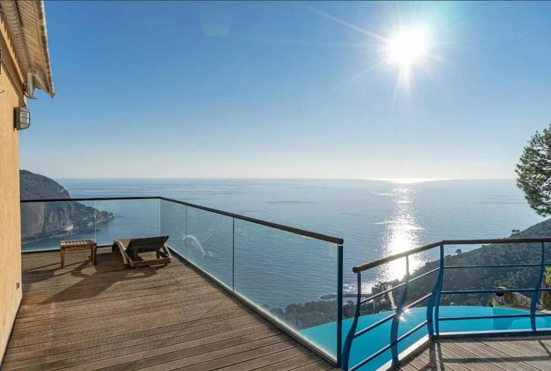 Maison - 162 m² - 8 pièces