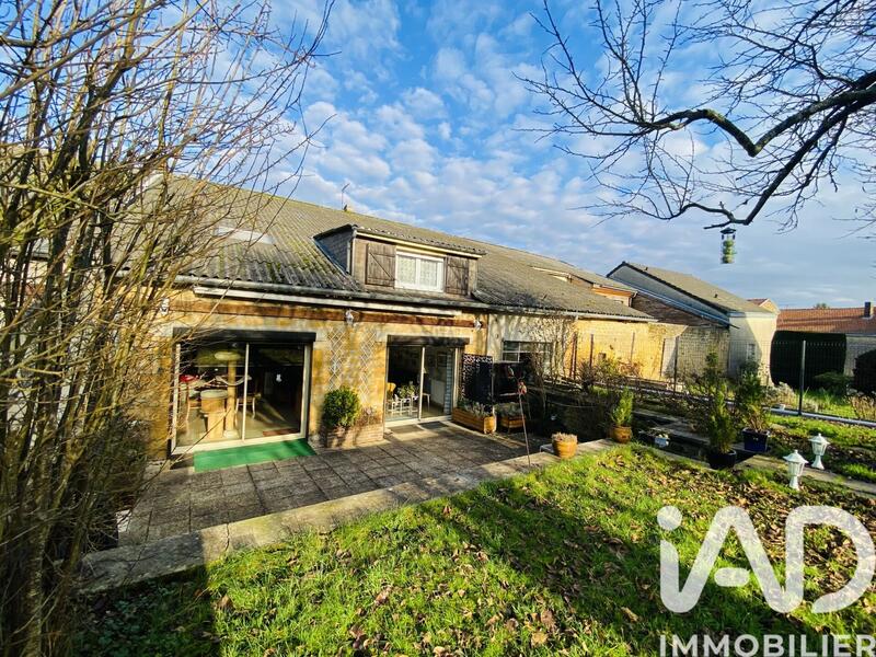 Maison de village - 193 m² - 8 pièces