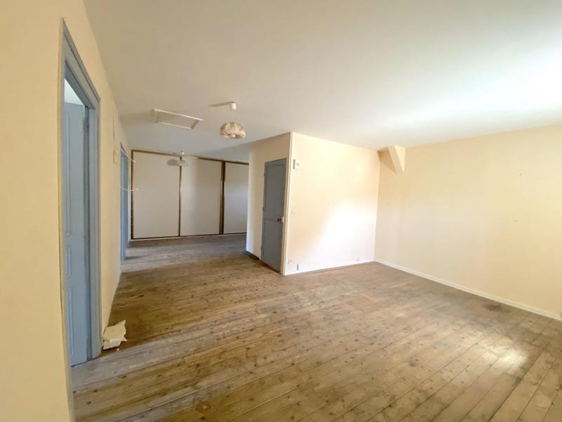 Château - 236 m² - 9 pièces