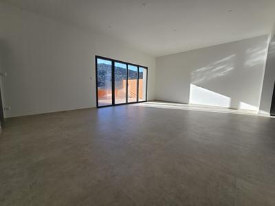 Appartement - 98 m² - 4 pièces