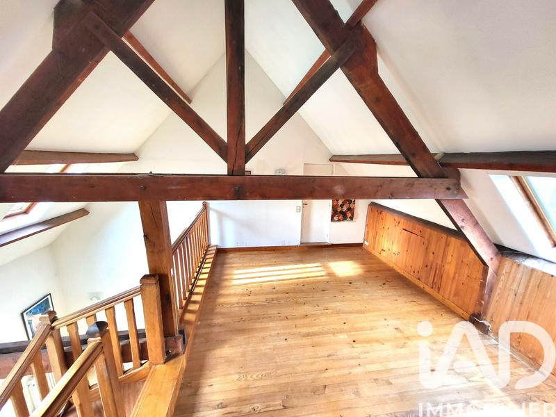 Maison - 204 m² - 8 pièces