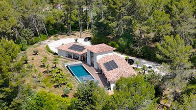 Villa - 350 m² - 9 pièces