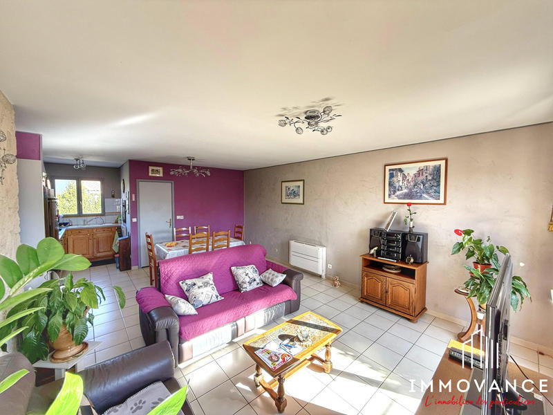 Maison - 90 m² - 5 pièces