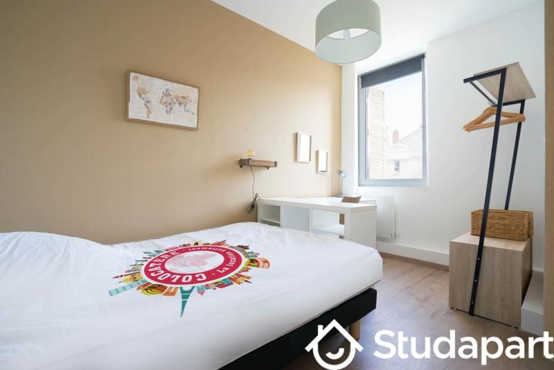 Chambre - 9 m² - 1 pièce