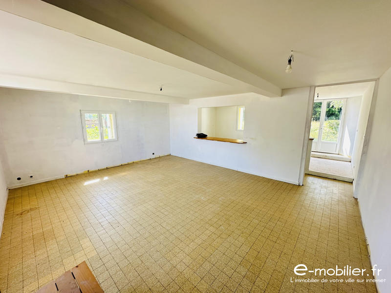 Maison - 261 m² - 9 pièces