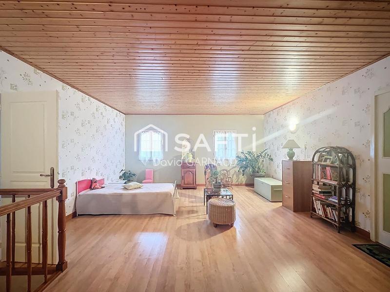 Maison de maîtres - 441 m² - 14 pièces