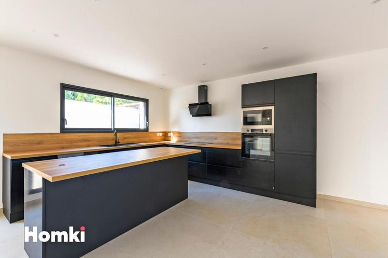 Maison - 120 m² - 5 pièces