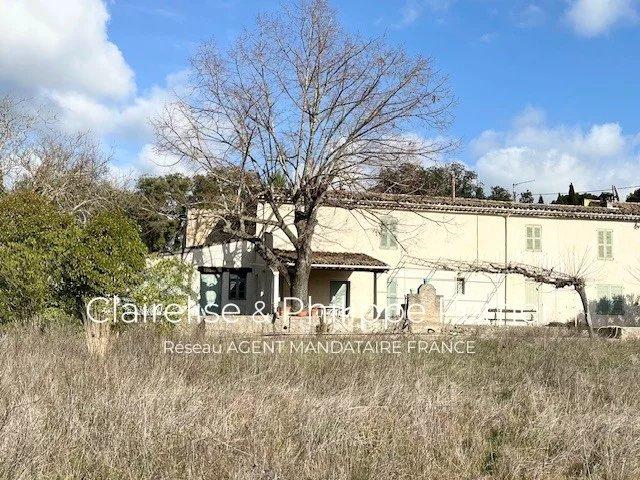 Propriété - 101 m² - 6 pièces