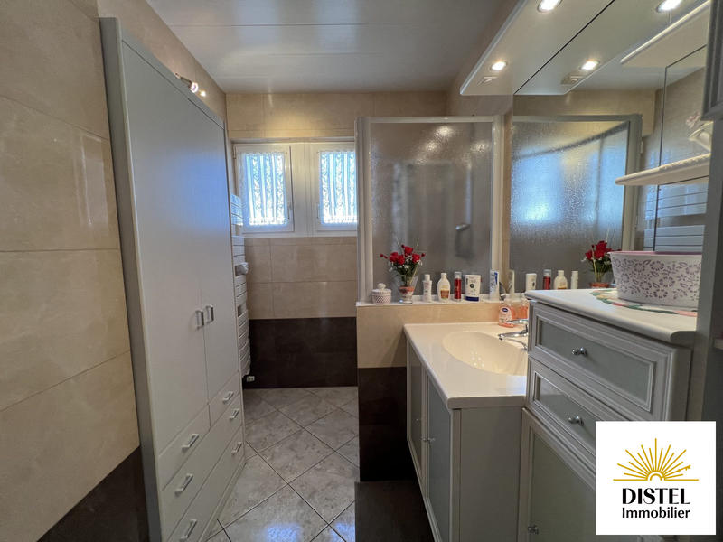 Maison - 98 m² - 6 pièces