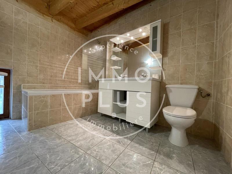 Appartement - 105 m² - 4 pièces