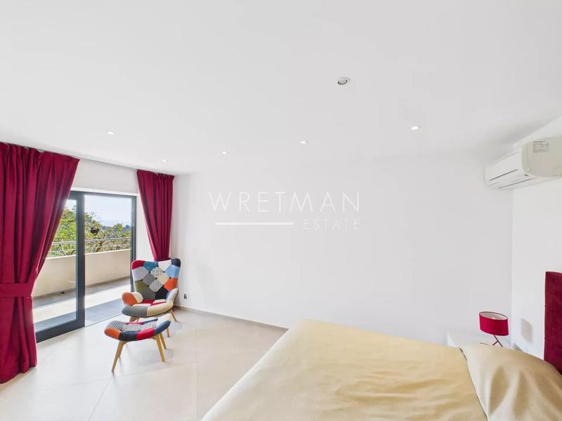 Villa - 335 m² - 7 pièces