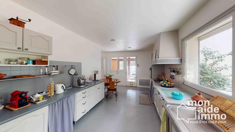 Maison ancienne - 464 m² - 14 pièces