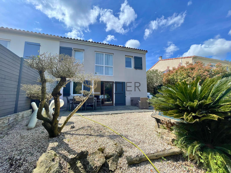 Maison - 105 m² - 5 pièces