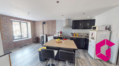 Maison - 83 m² - 4 pièces