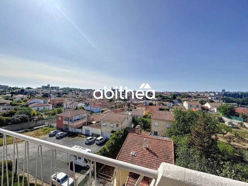 Appartement - 79 m² - 5 pièces