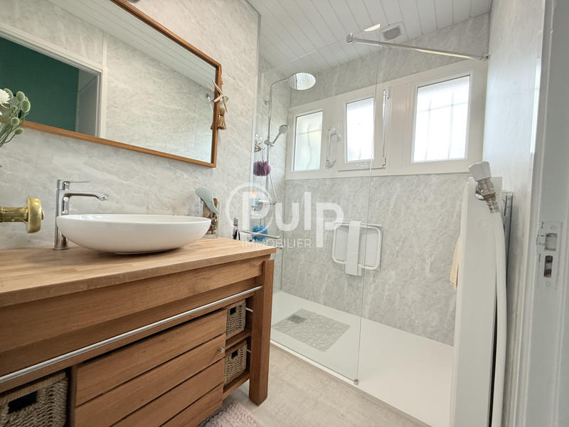 Pavillon - 100 m² - 3 pièces