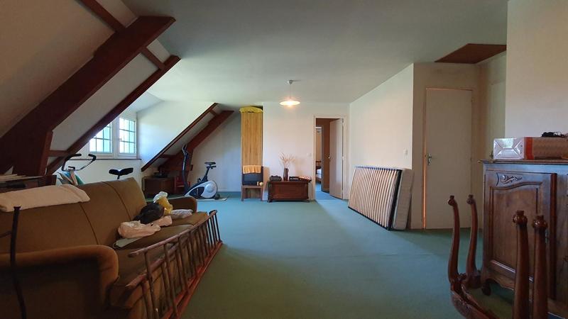 Maison - 180 m² - 7 pièces