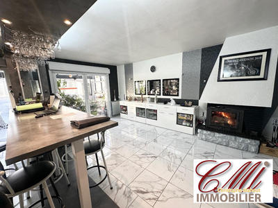 Maison - 133 m² - 6 pièces