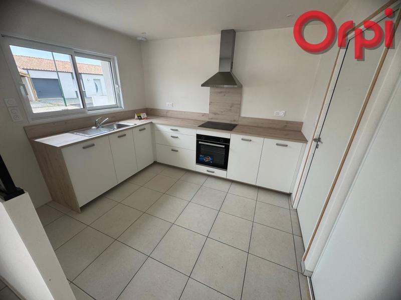 Maison - 93 m² - 4 pièces