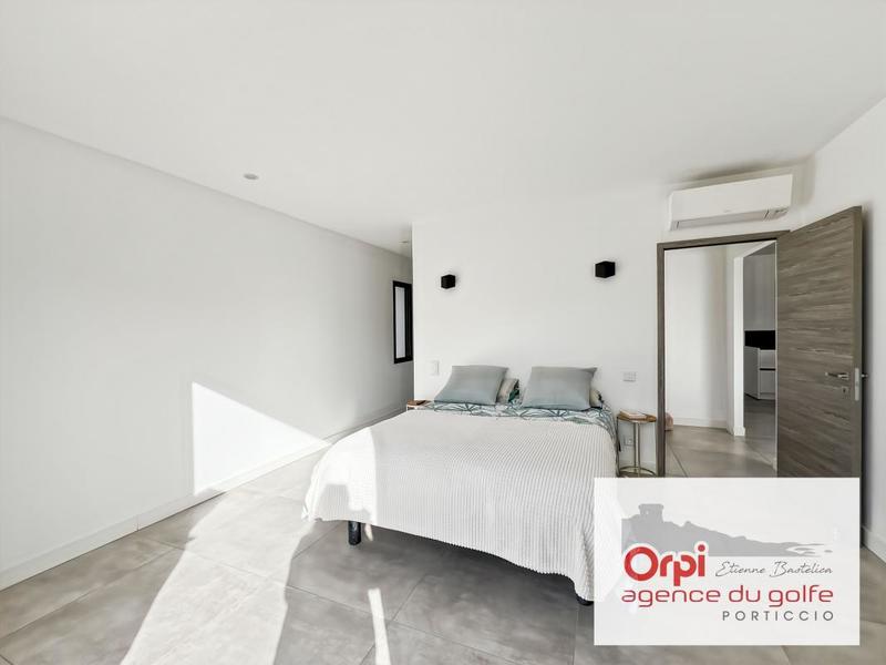 Maison - 270 m² - 4 pièces