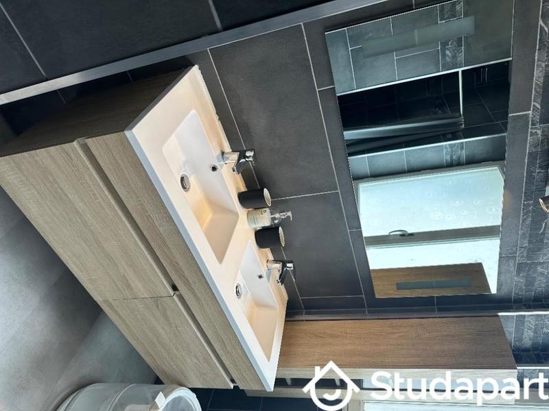 Chambre - 12 m² - 1 pièce