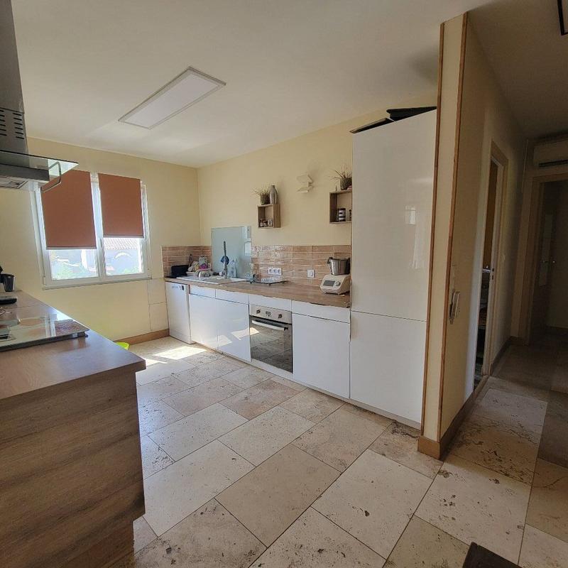 Maison - 300 m² - 10 pièces