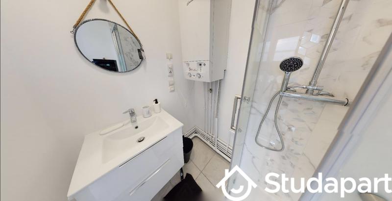 Chambre - 9 m² - 1 pièce