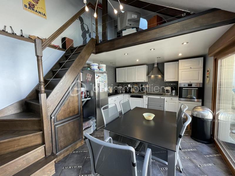 Maison - 122 m² - 5 pièces