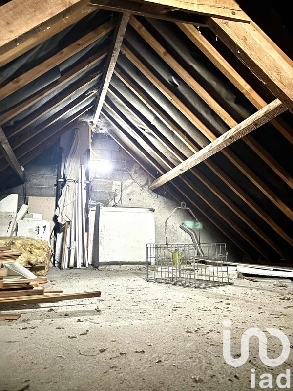 Maison - 223 m² - 10 pièces