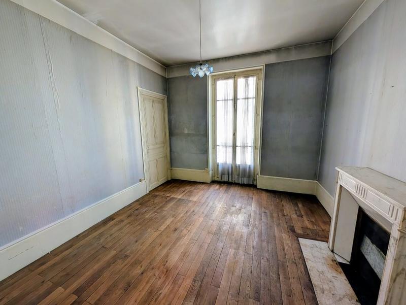 Appartement - 99 m² - 4 pièces