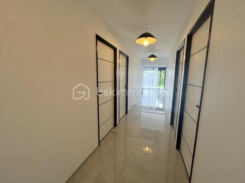 Maison - 104 m² - 4 pièces