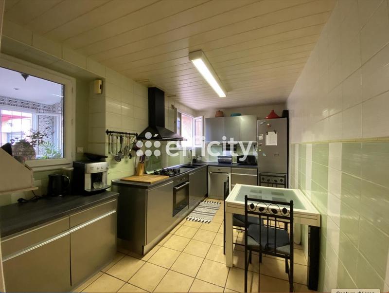 Maison - 158 m² - 6 pièces