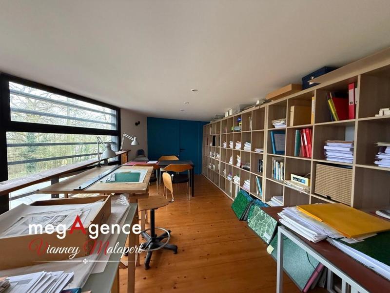 Maison d'architecte - 247 m² - 8 pièces