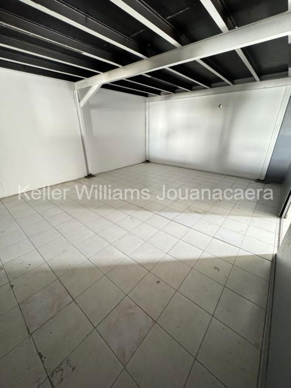 Local commercial - 202 m²