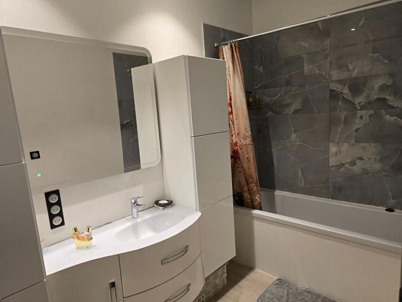 Appartement - 79 m² - 3 pièces