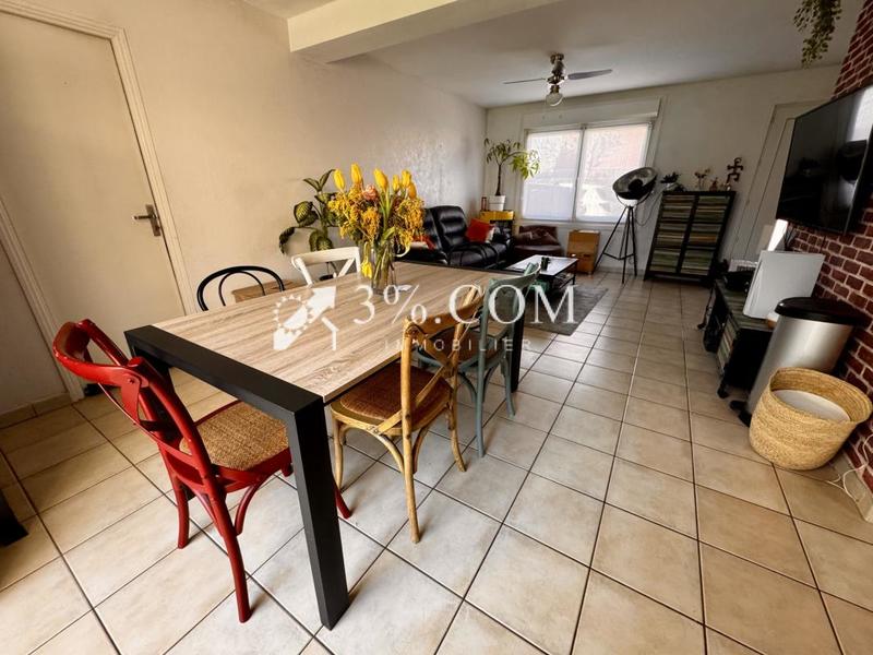 Maison - 96 m² - 6 pièces