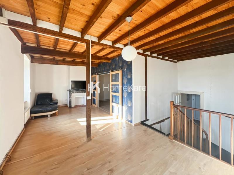 Maison - 187 m² - 6 pièces