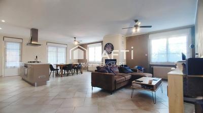 Maison - 195 m² - 7 pièces