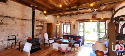 Maison - 284 m² - 9 pièces