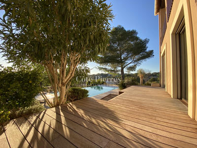 Appartement - 115 m² - 3 pièces