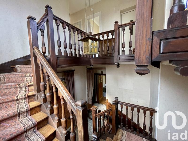 Maison - 205 m² - 9 pièces