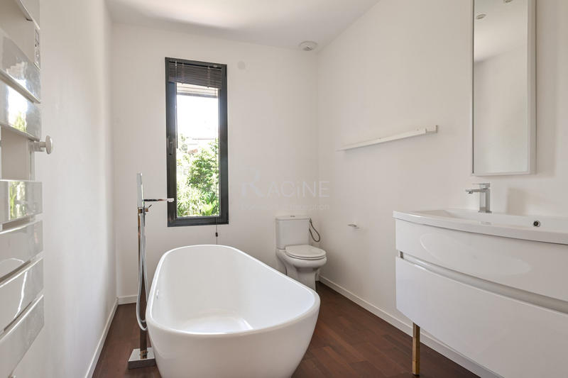 Villa - 310 m² - 7 pièces