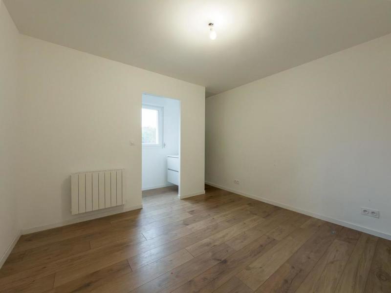 Maison - 198 m² - 6 pièces