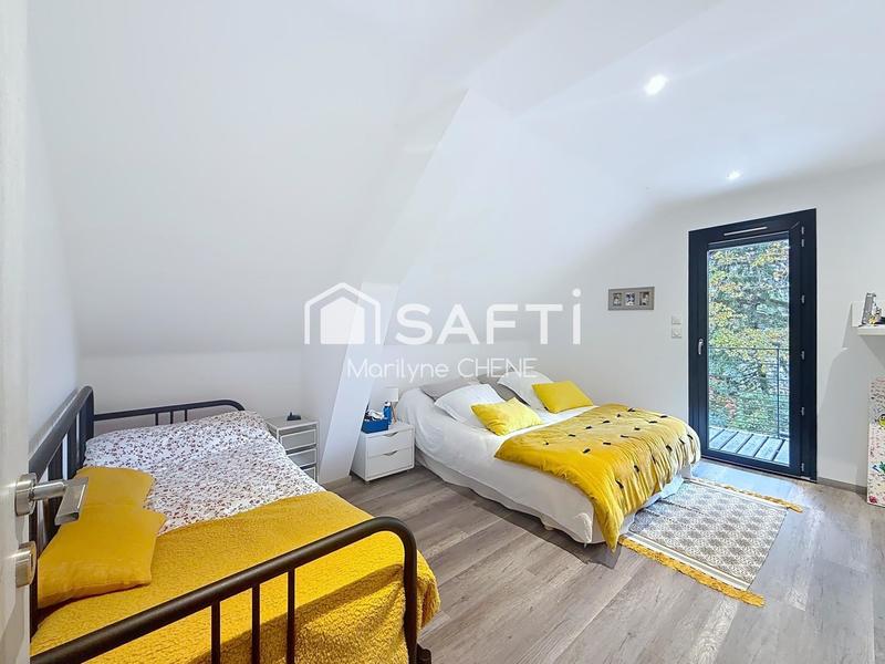 Maison - 140 m² - 5 pièces