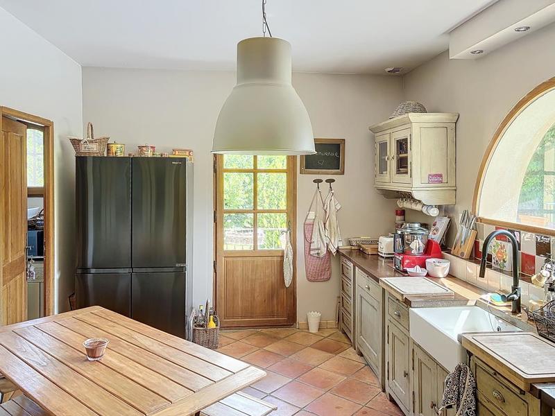 Villa - 240 m² - 6 pièces