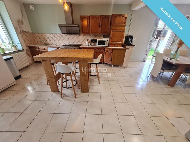 Maison - 212 m² - 9 pièces